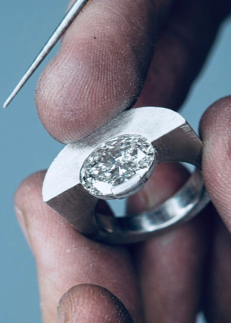 corner diamond ring