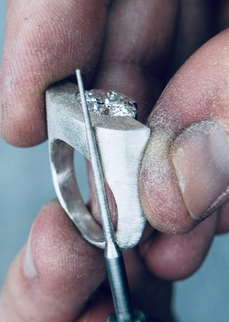corner diamond ring