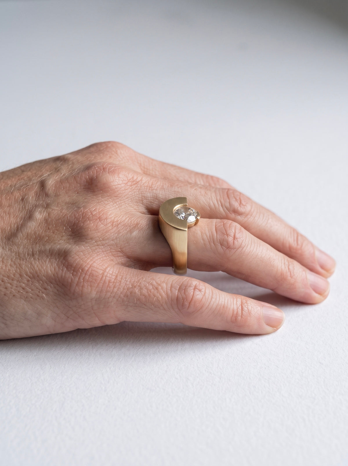 corner champagne ring