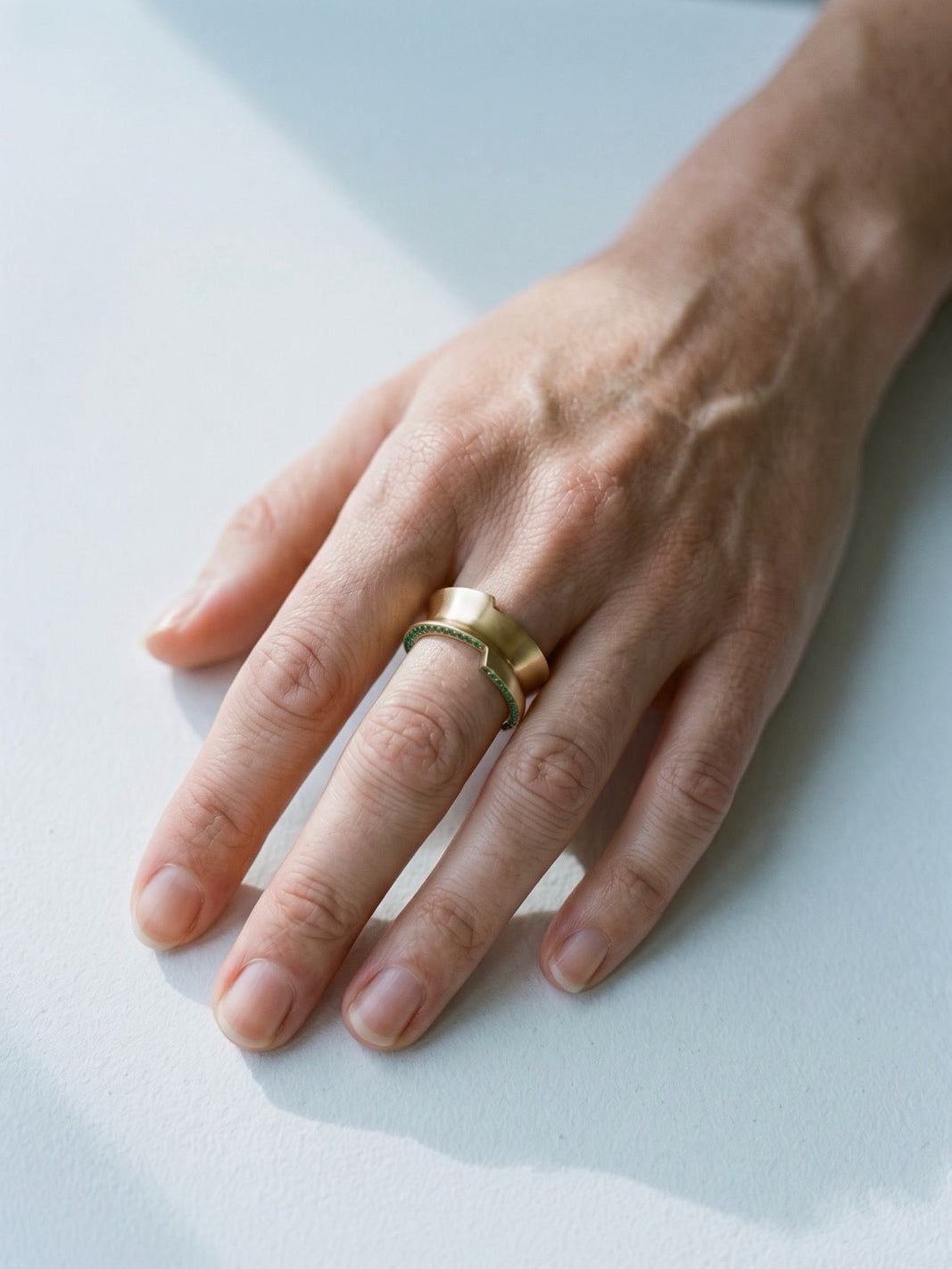 rio emerald pavé ring