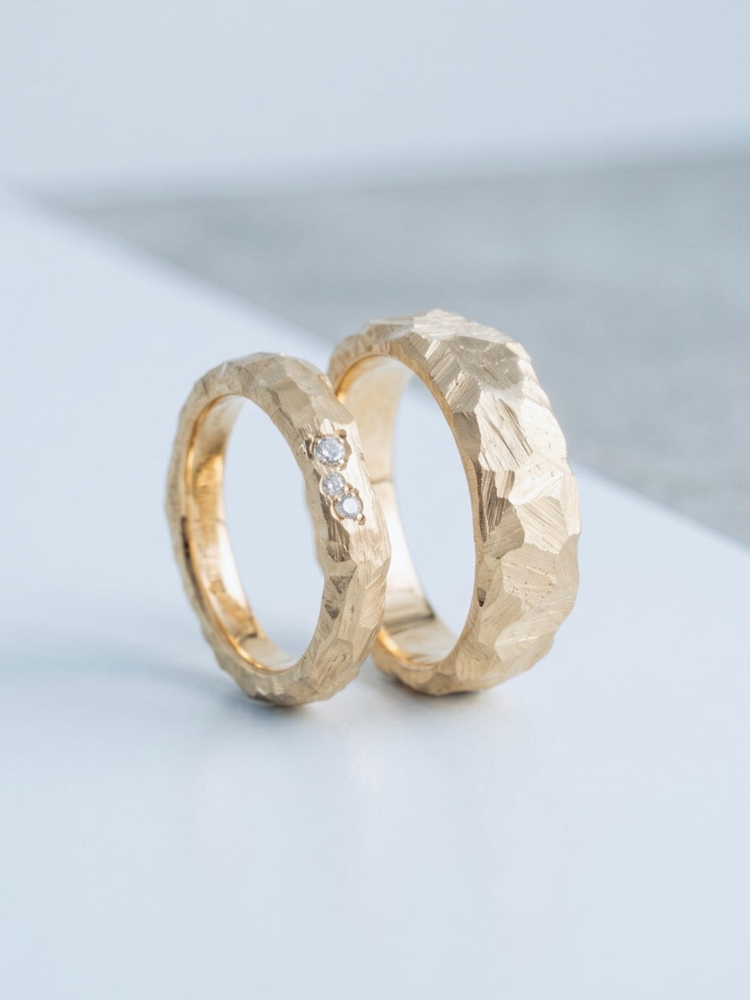 material ring IIII, hand-carved solid 18ct gold, fenda studio
