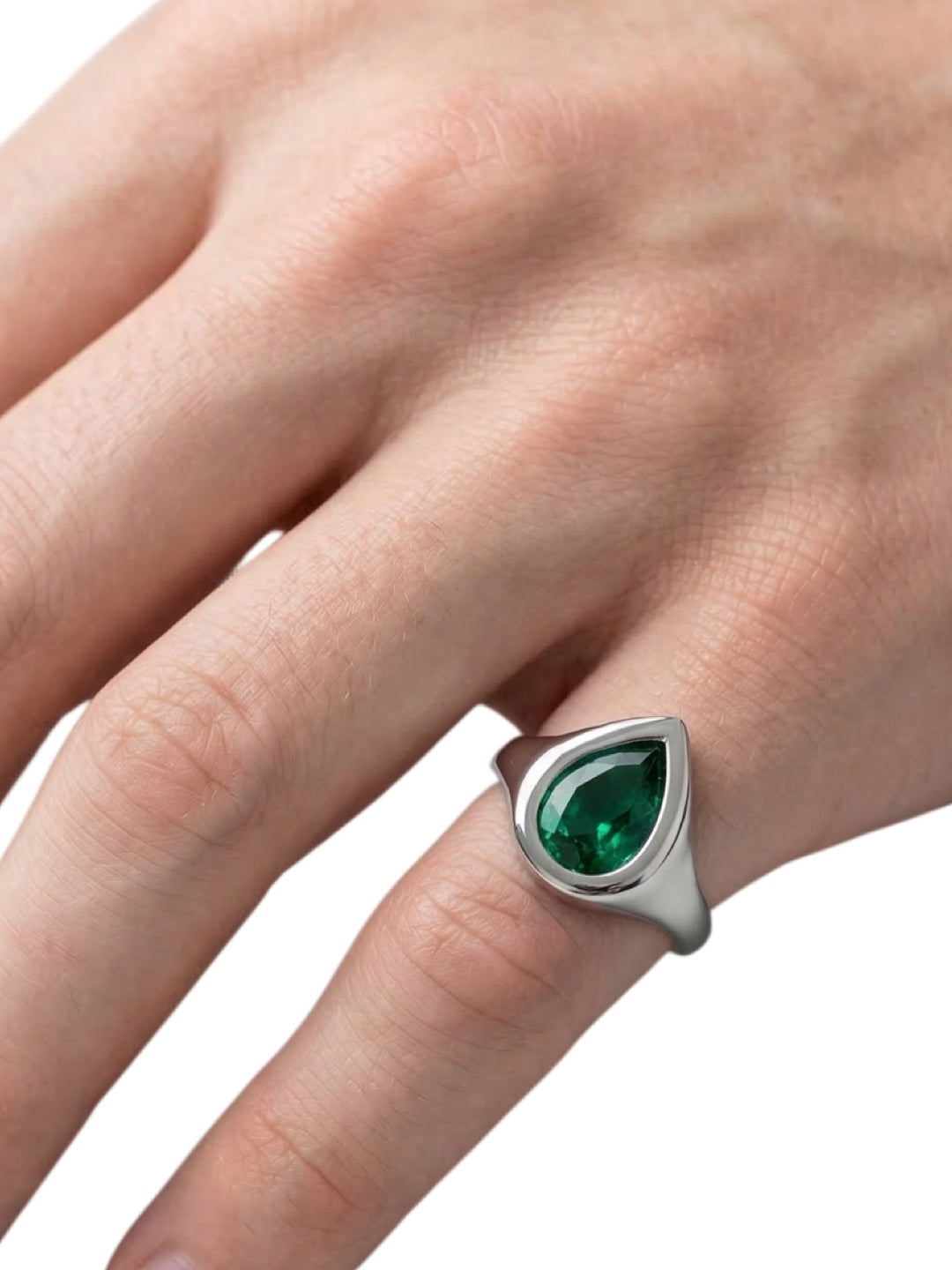 resonance emerald ring