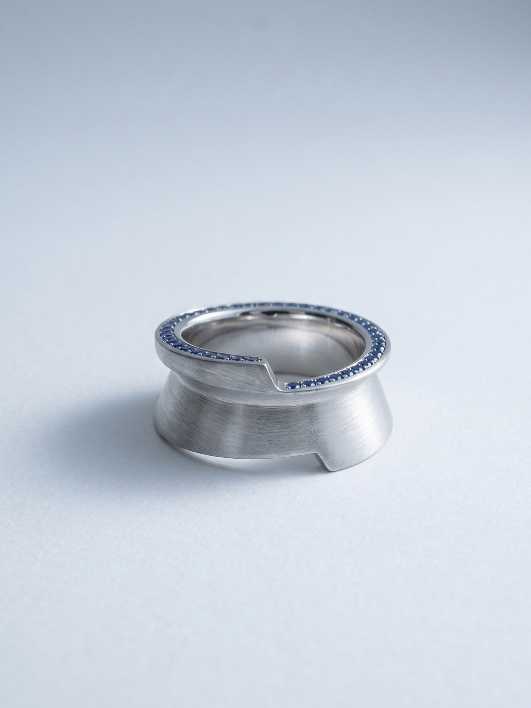 rio sapphire pavé ring