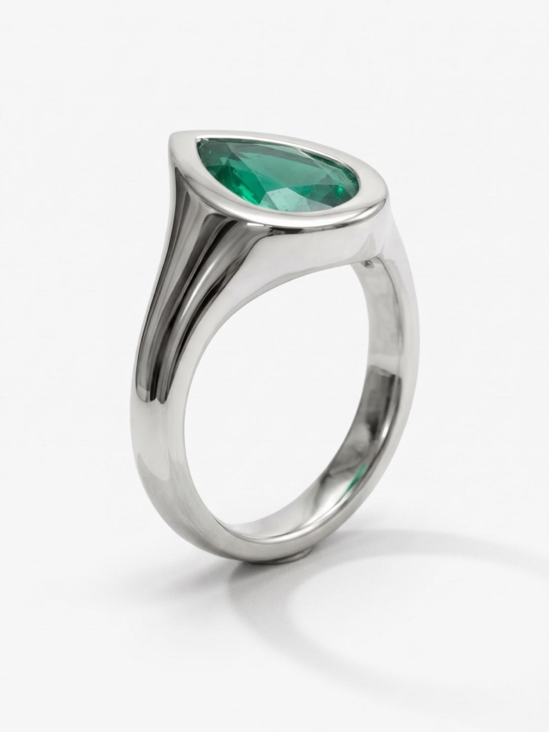 resonance emerald ring