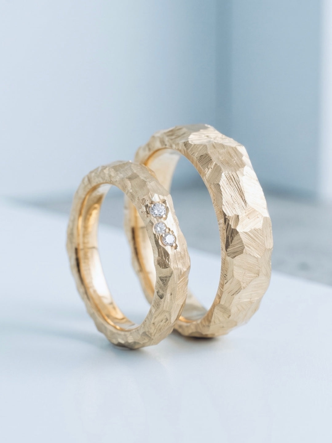 material ring III, hand-carved 18ct gold and natural diamonds, fenda studio