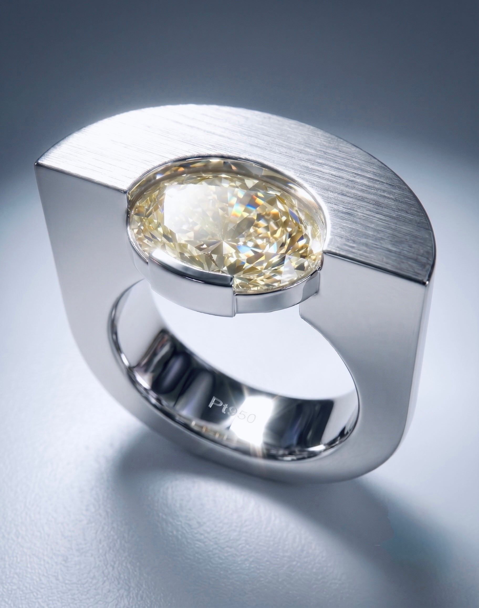 corner diamond ring